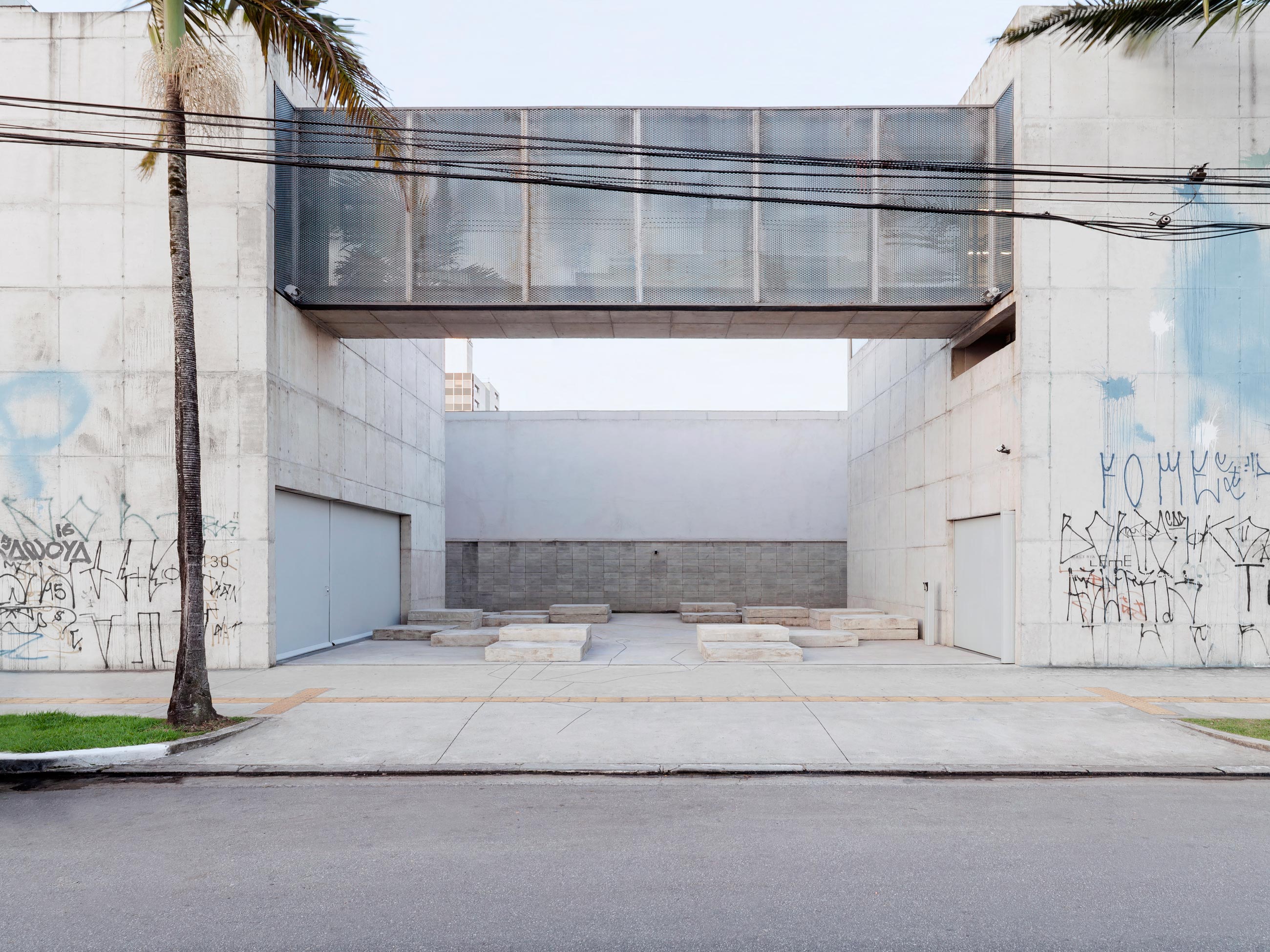 Site-specific Installation titled Cielo Raso by artist Sandra Gamarra, consisting of concrete, golden leaf, graphite and screws, curated by Bruno Alves de Almeida for the project SITU at Galeria Leme, São Paulo, Brazil.